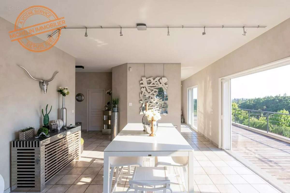 Maison T6 - Bel environnement - photo 7