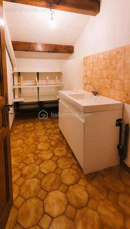 Appartement à THORAME-HAUTE