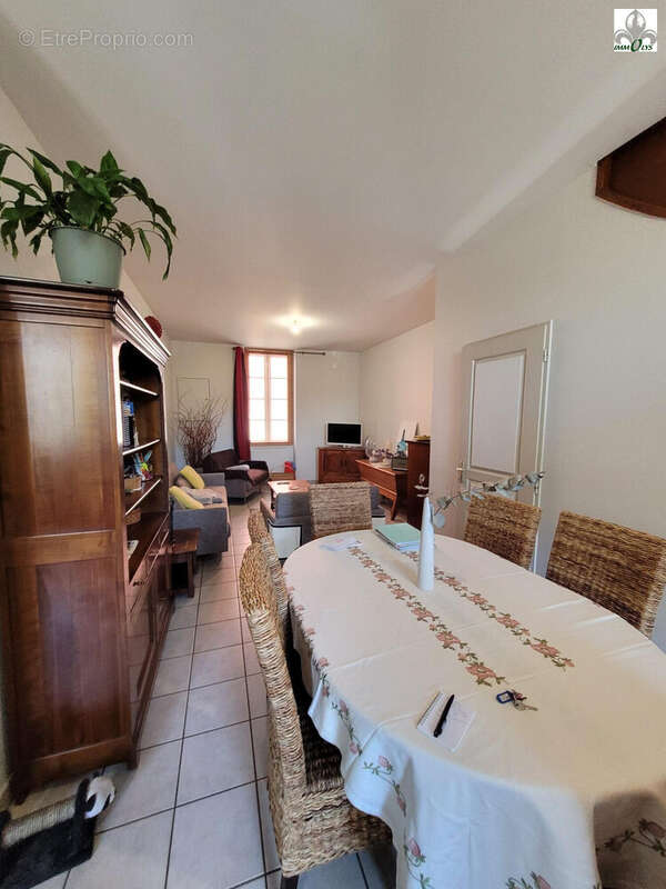 Appartement à CUISERY