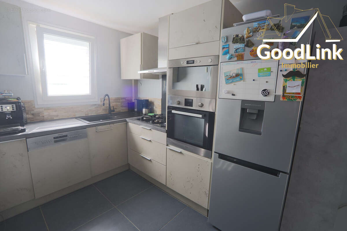 Maison à VERT-SAINT-DENIS