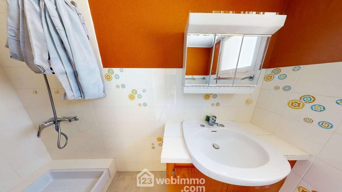 Salle d'eau - Maison à LA TRANCHE-SUR-MER