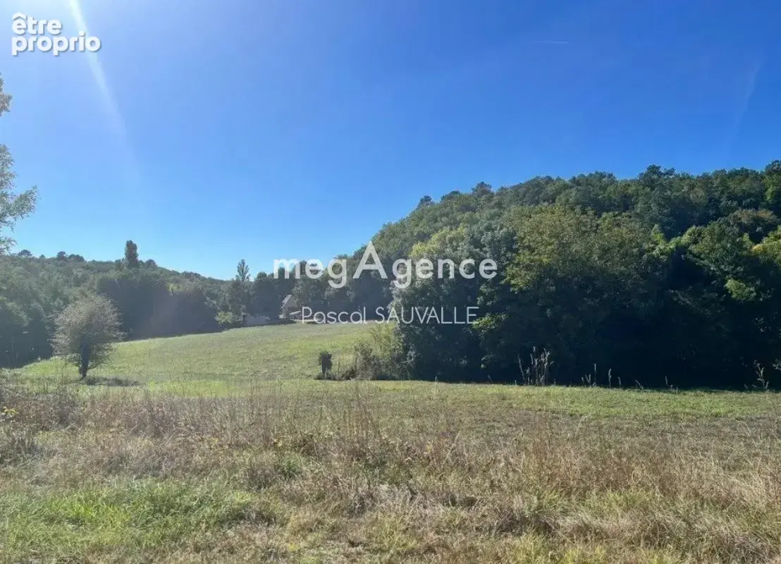 Terrain à bâtir de 3670m2 - photo 2