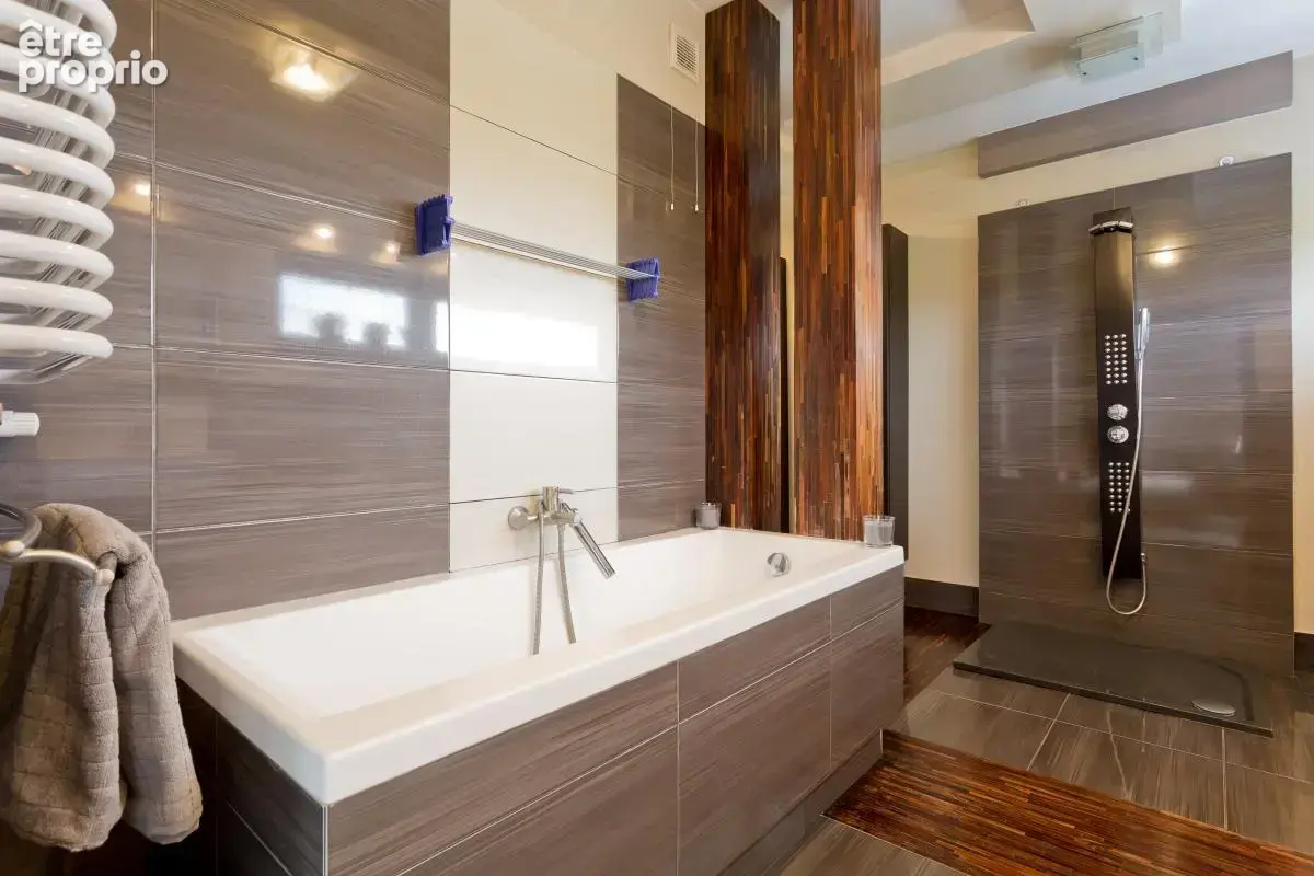 5 PIÈCES offrant 116 m² de surface privative / Terrasse / Parking - photo 6