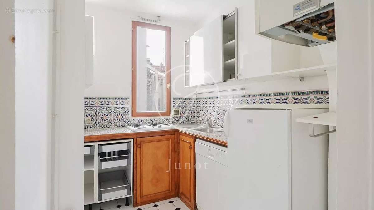 Appartement à PARIS-17E