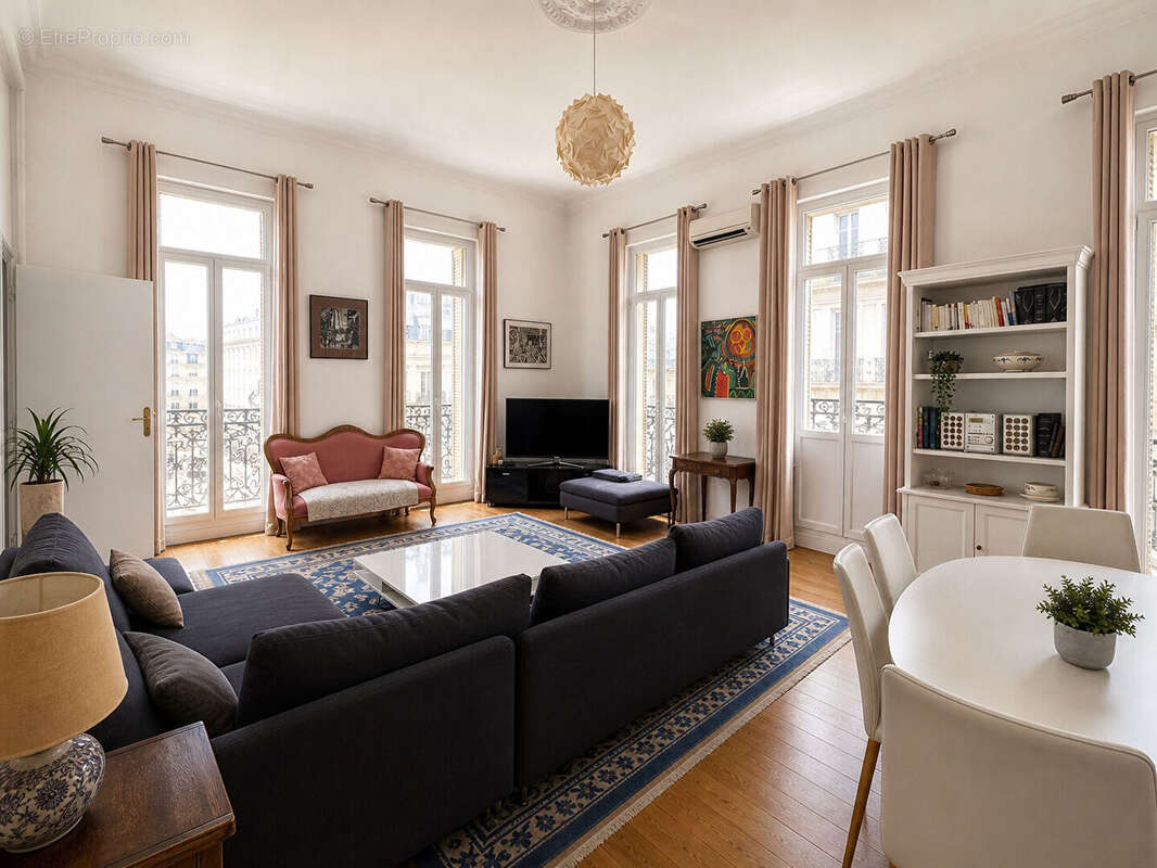 Appartement Marseille 4/5 pièce(s) 130 m2 - photo 2