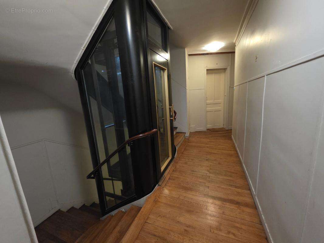 Appartement à PARIS-12E