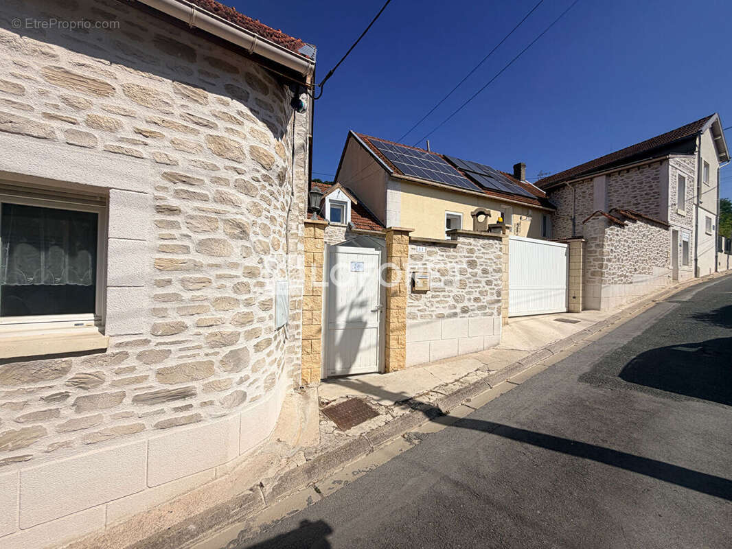 Maison Trépail 7 pièces - photo 2