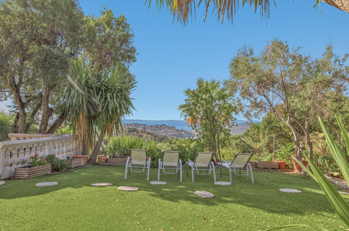 Villa 5 pièces - Bormes-Les-Mimosas - photo 18