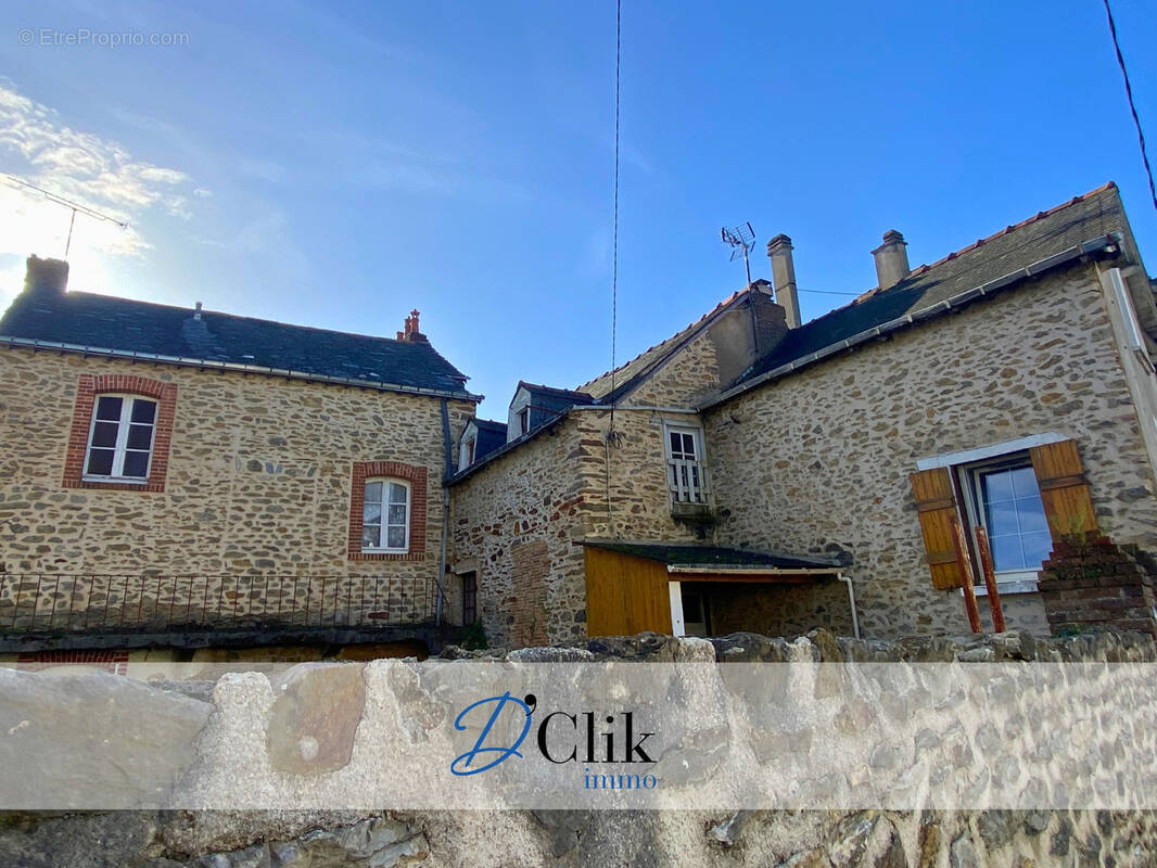 Maison à LAVAL