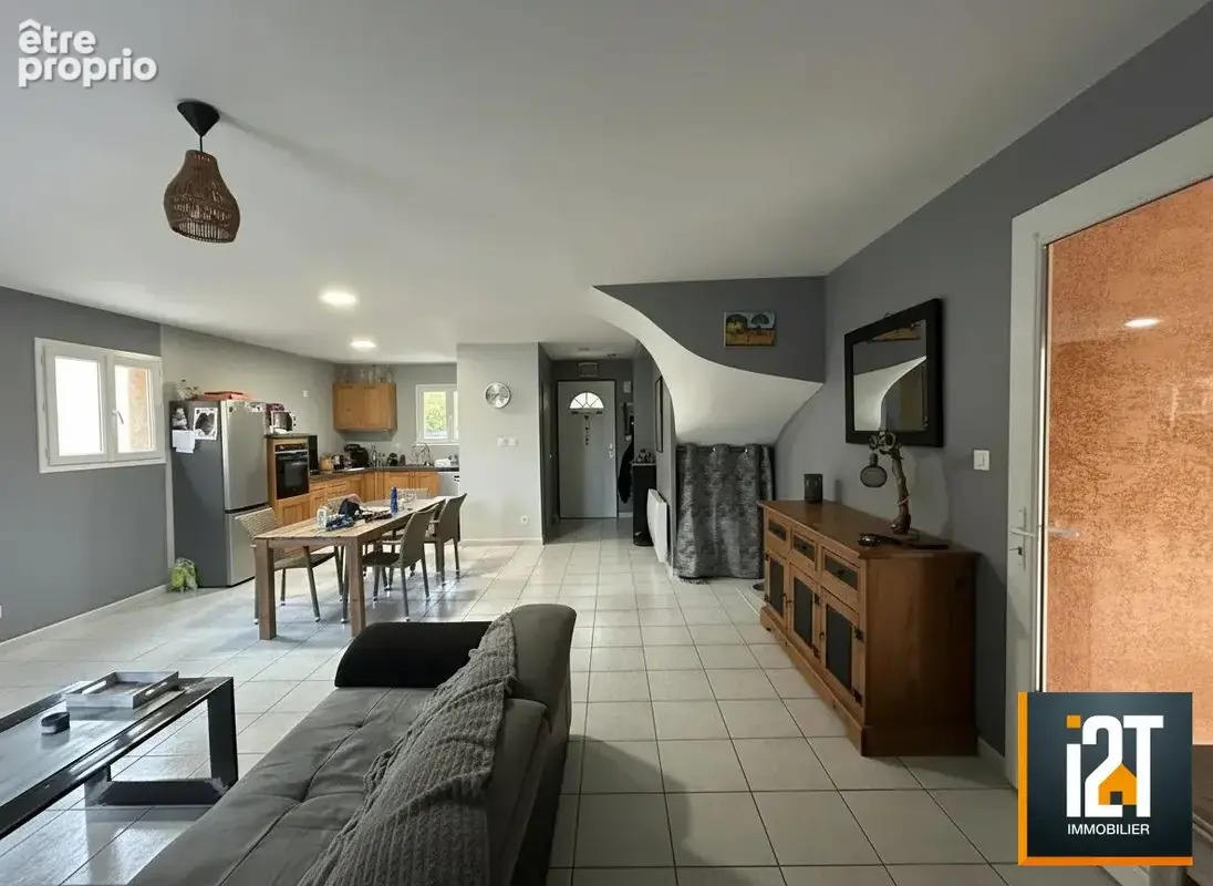 Maison 5 pièces 102 m² à vendre à Saint-Mamert-Du-Gard (30730) - photo 2