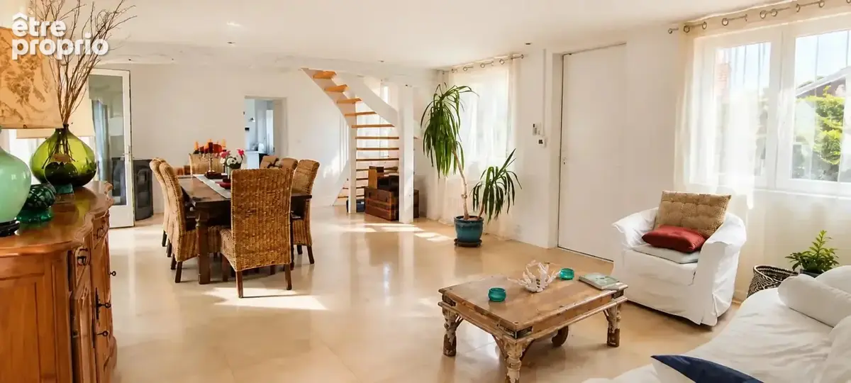 Maison de 6 pièces de 145 m² à Saint-Just-en-Chaussée - photo 2