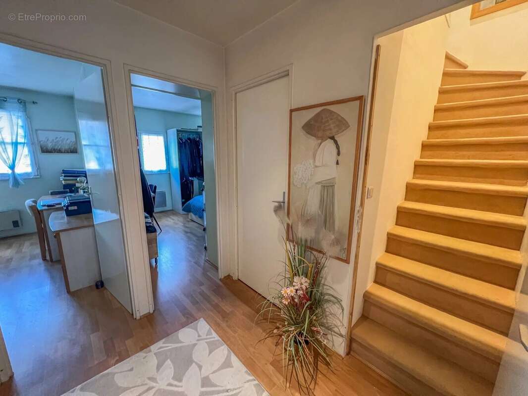 Maison à MONTIGNY-LE-BRETONNEUX