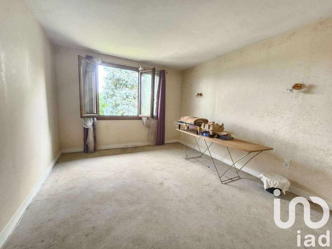 Photo 5 - Maison à ROUILLY-SAINT-LOUP