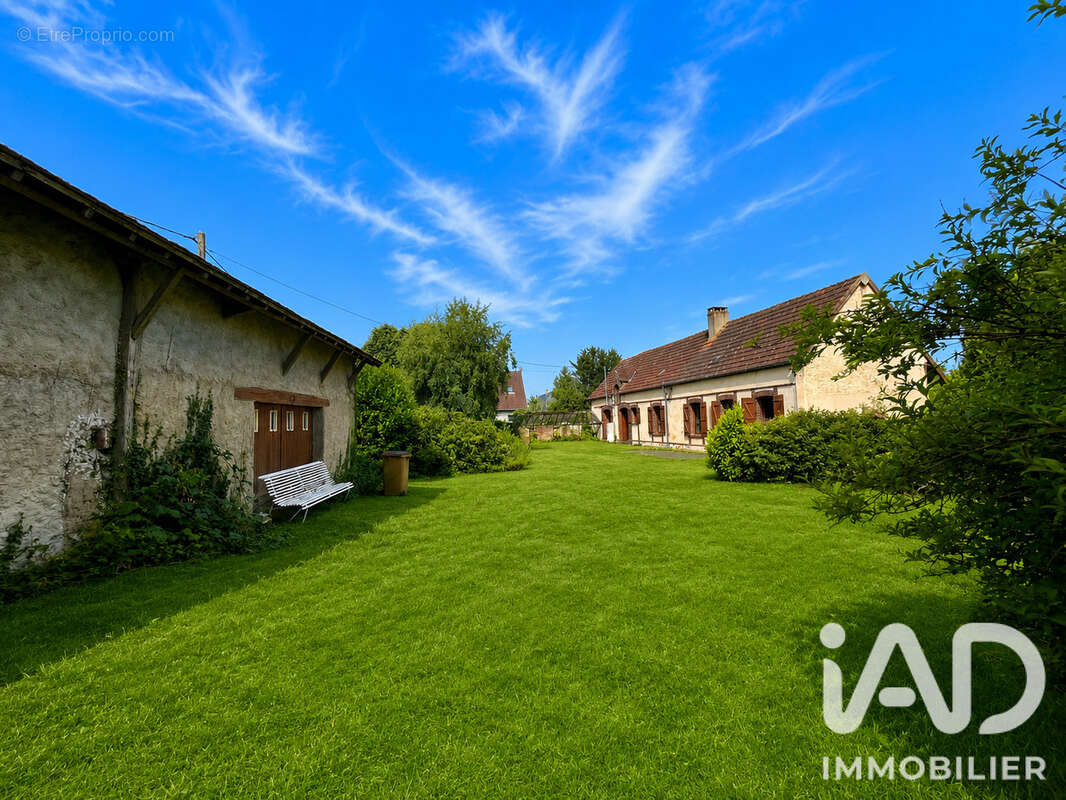 Maison 82 m² à Tremblay-Les-Villages  - photo 2