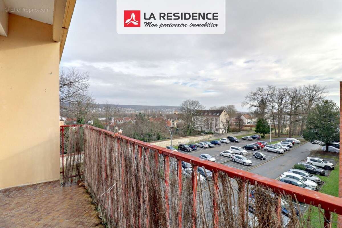 Appartement à VERNEUIL-SUR-SEINE