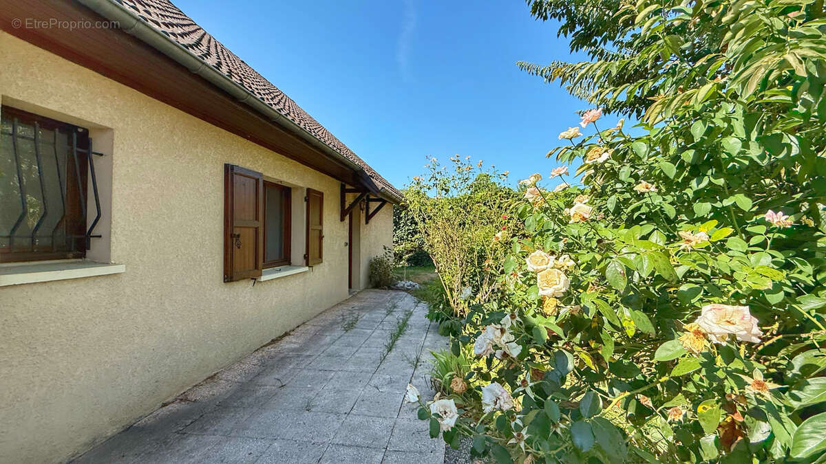 TULLINS, maison 165 m2 avec terrain - photo 20