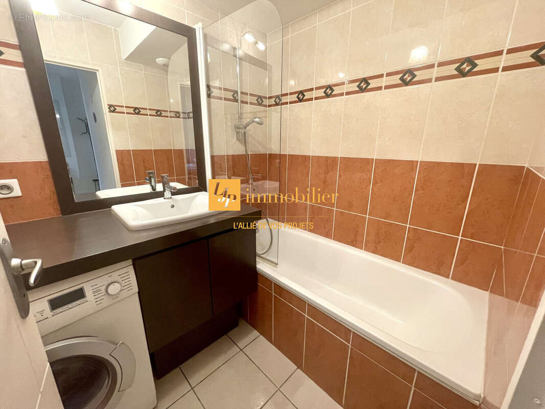 Appartement à LE CRES