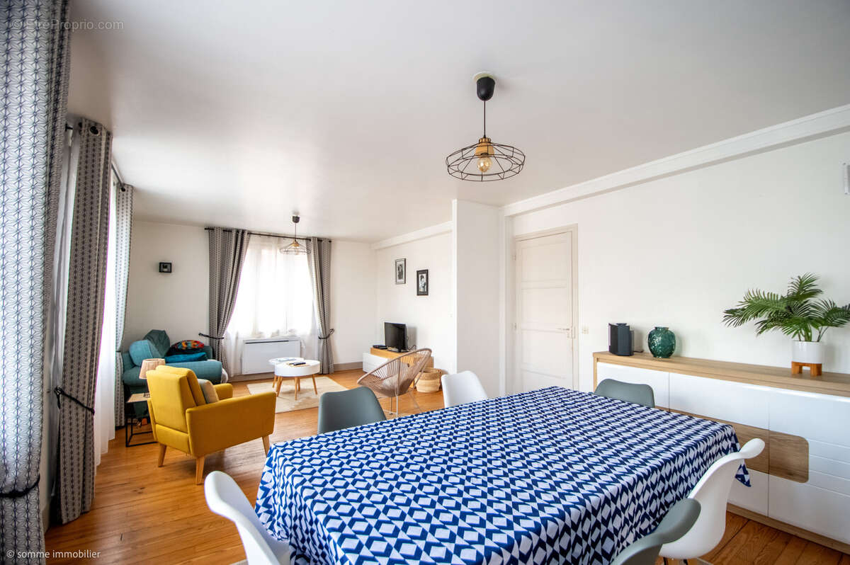 Commerce à AILLY-SUR-SOMME