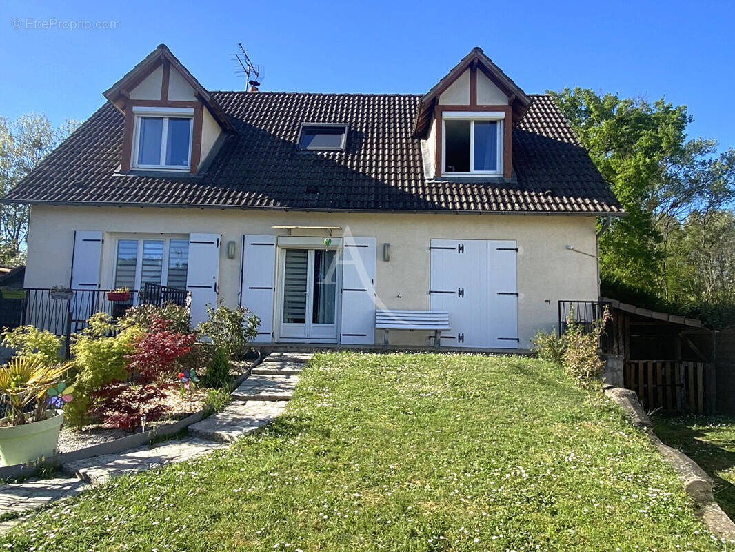 Maison à FAY-AUX-LOGES