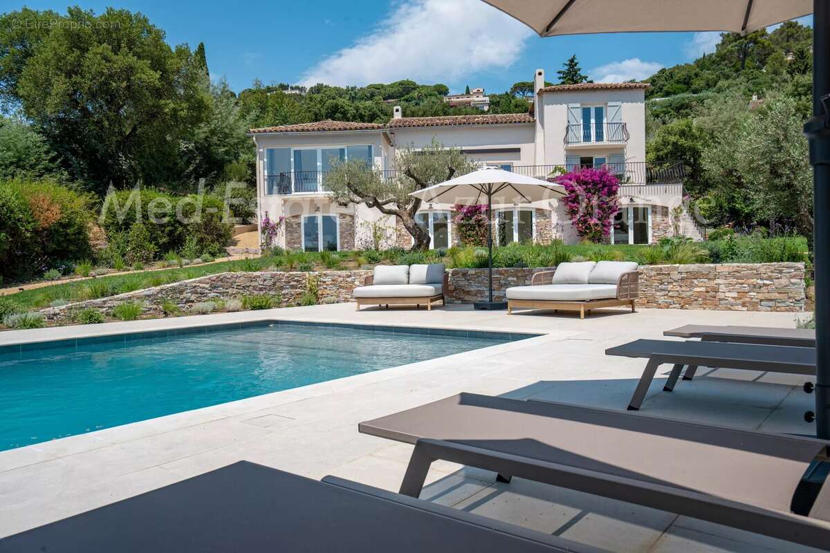 Élégante villa provençale rénovée avec vue mer – Domaine privé à Grimaud - photo 33