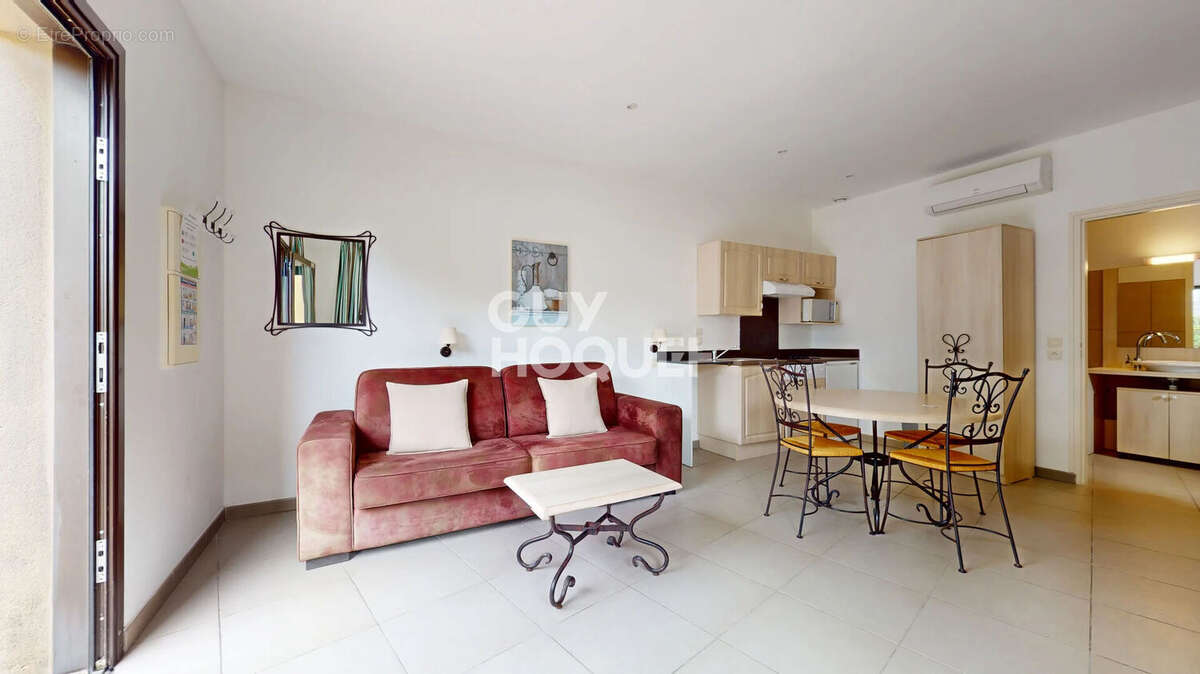 Appartement à L'ISLE-SUR-LA-SORGUE