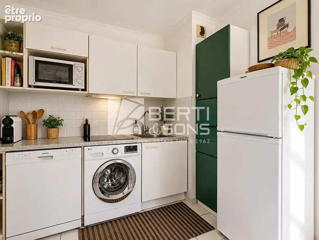 Theoule sur mer - 2 pieces au coeur du village - residence face a la plage - garage - photo 7