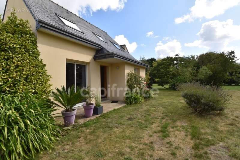 Maison à PLOEZAL