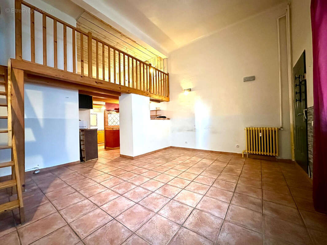 Appartement à MARSEILLE-7E