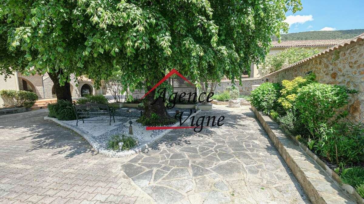 Maison à LE MARTINET