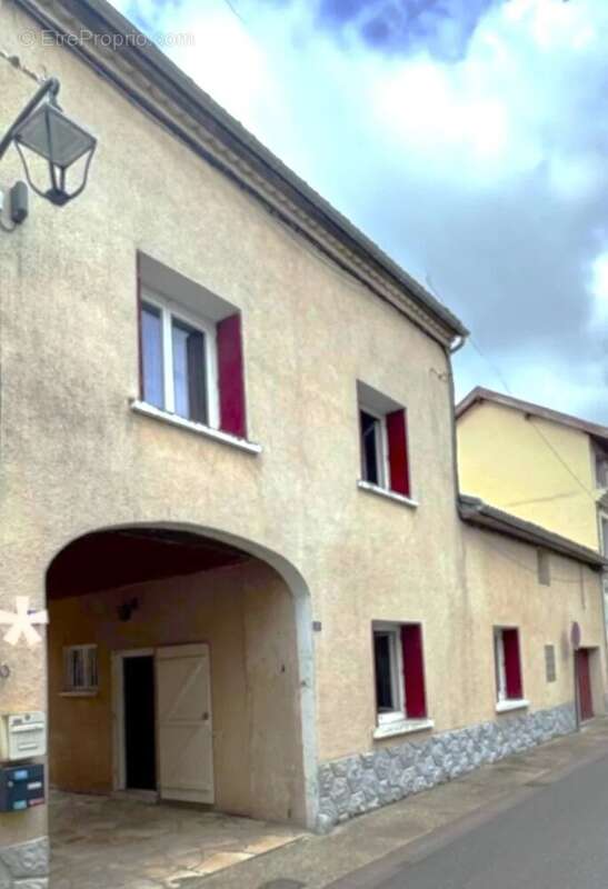 Maison à VIC-EN-BIGORRE