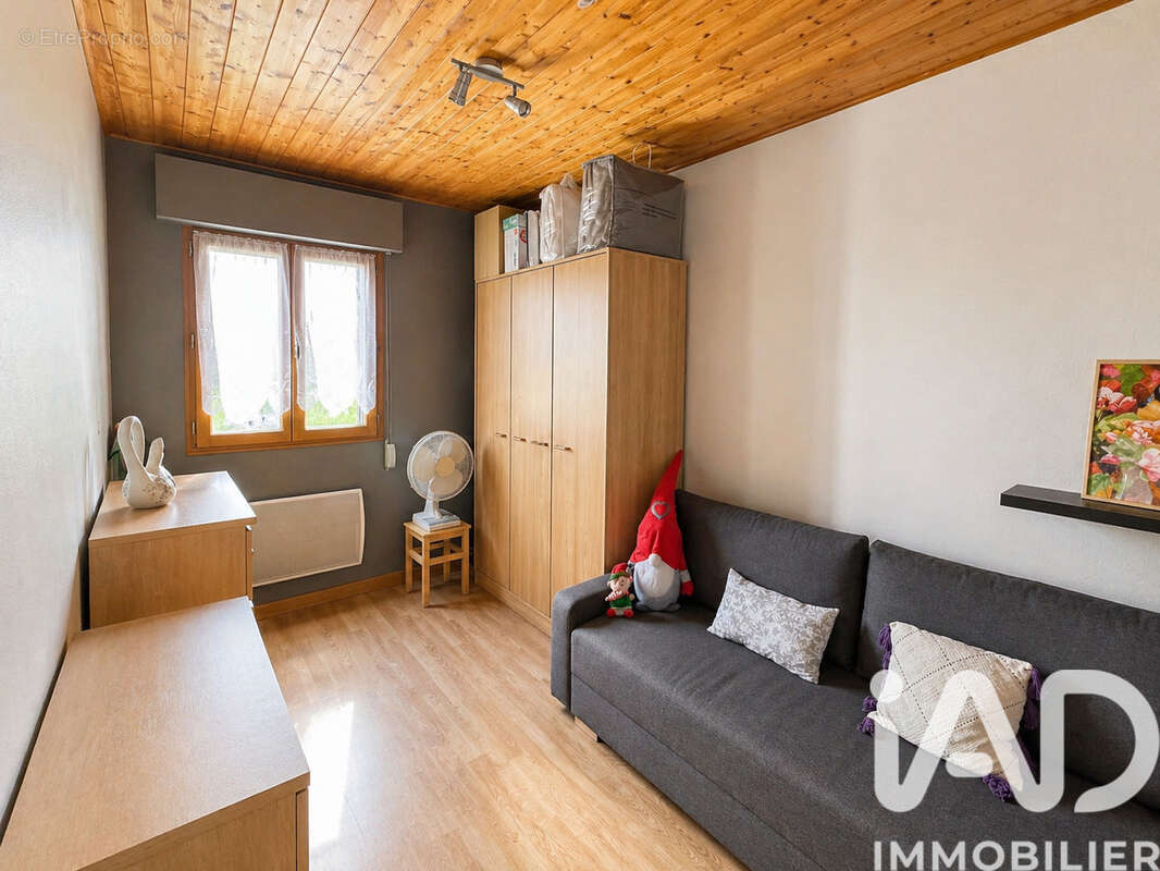 Maison 90 m² à Sainte-Genevieve-Des-Bois  - photo 9
