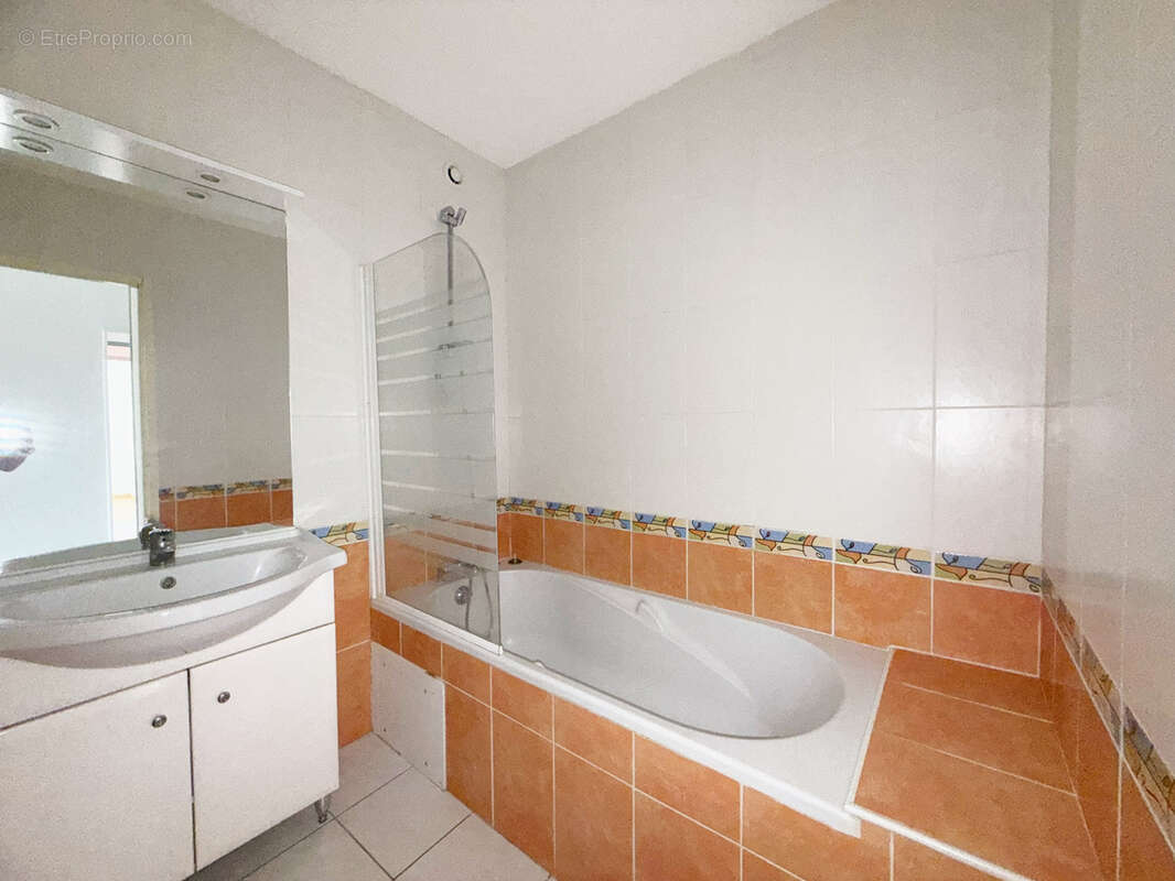 Appartement T3 avec balcon et place de parking - photo 16