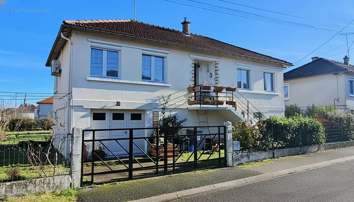 Maison à SAINT-POURCAIN-SUR-SIOULE