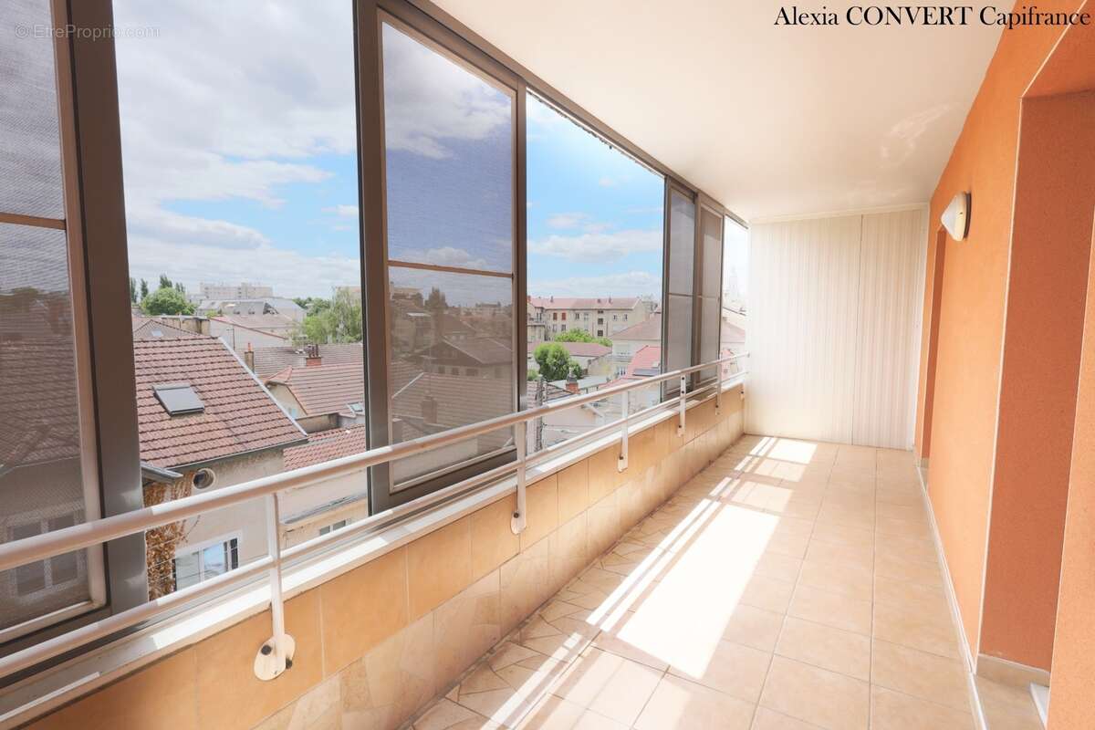 Appartement à vendre 5 pièces garage+ cave + parking BOURG EN BRESSE (01) - photo 4