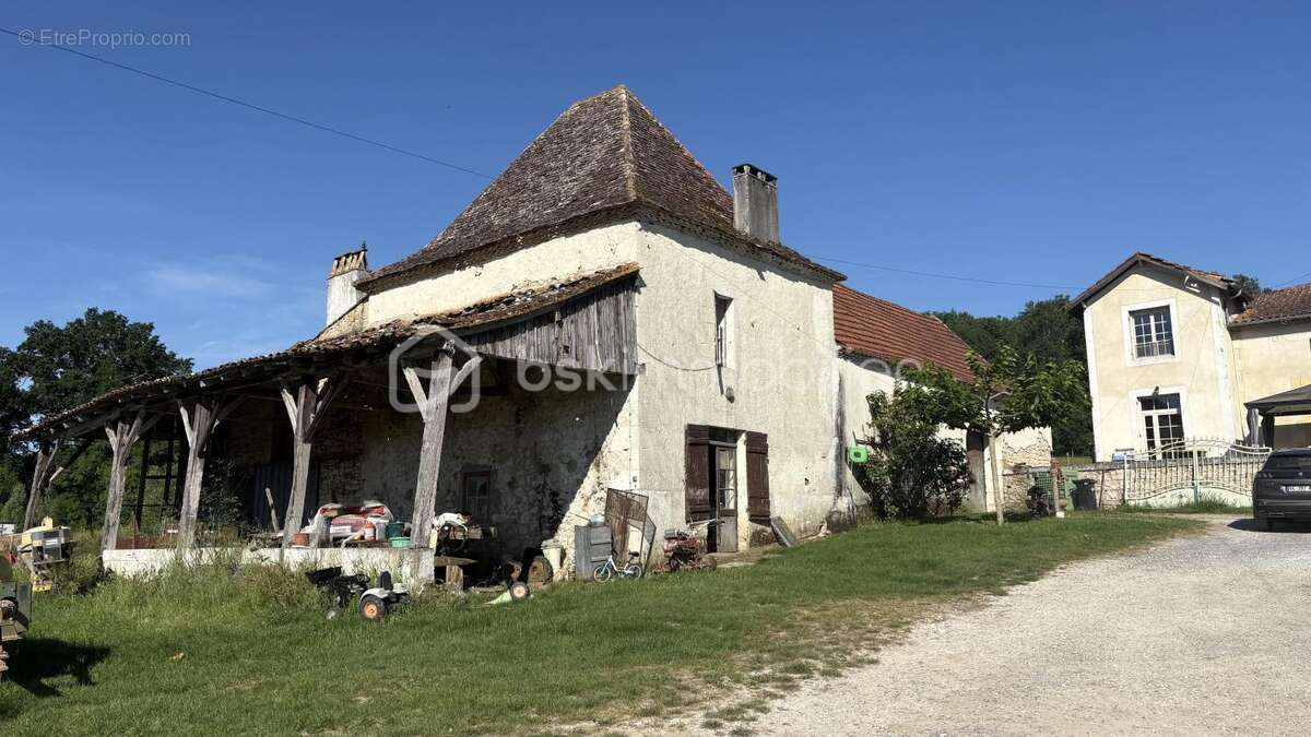 Maison à GAGEAC-ET-ROUILLAC