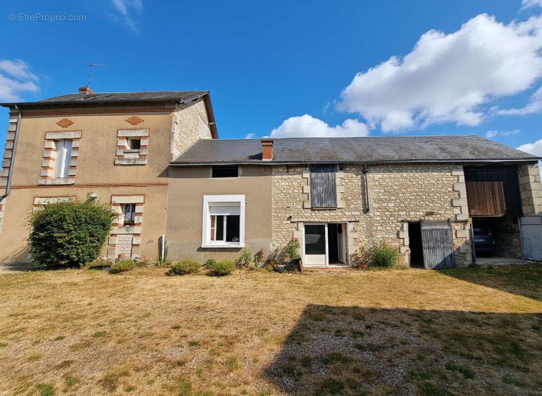 Maison à THURE