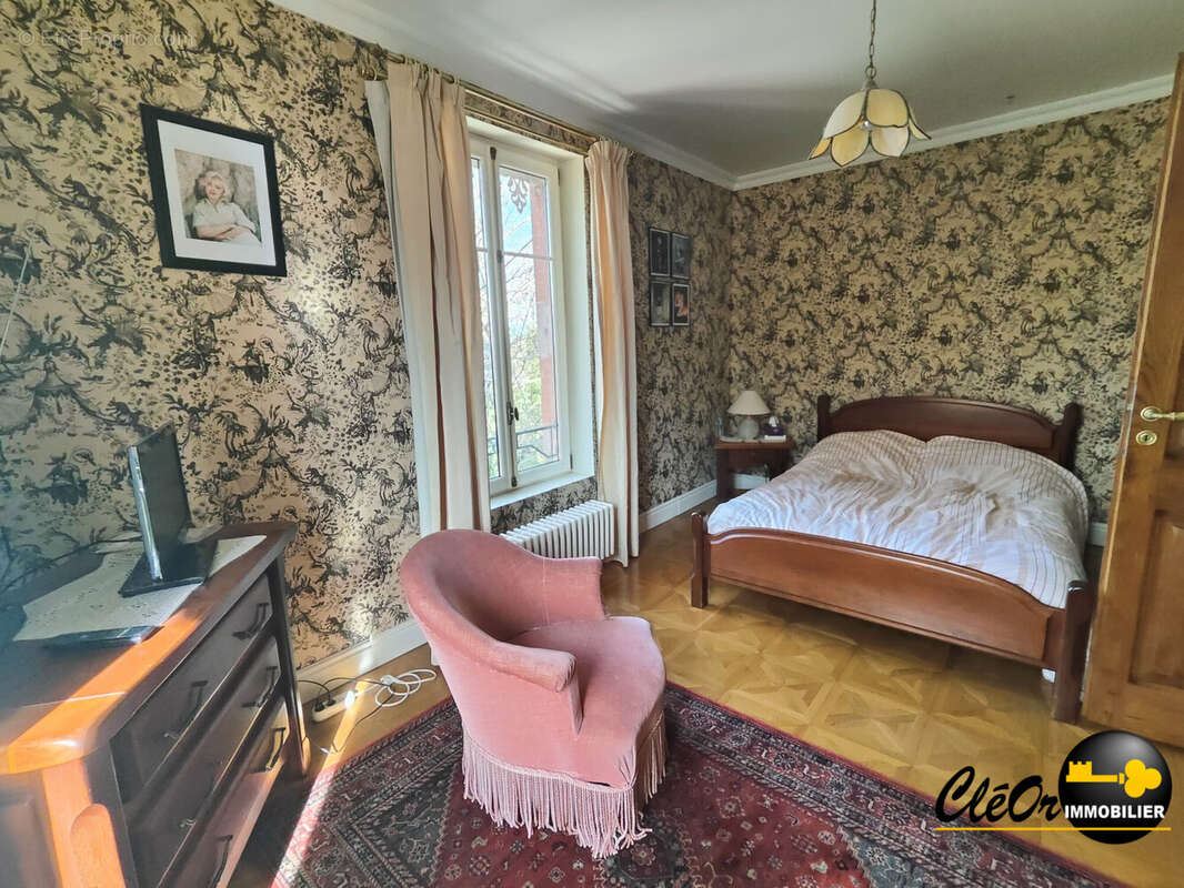 Maison à PIERRE-DE-BRESSE