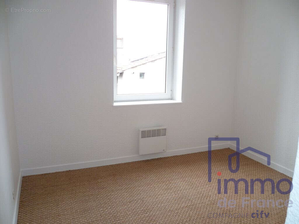 Appartement à SAINT-ETIENNE