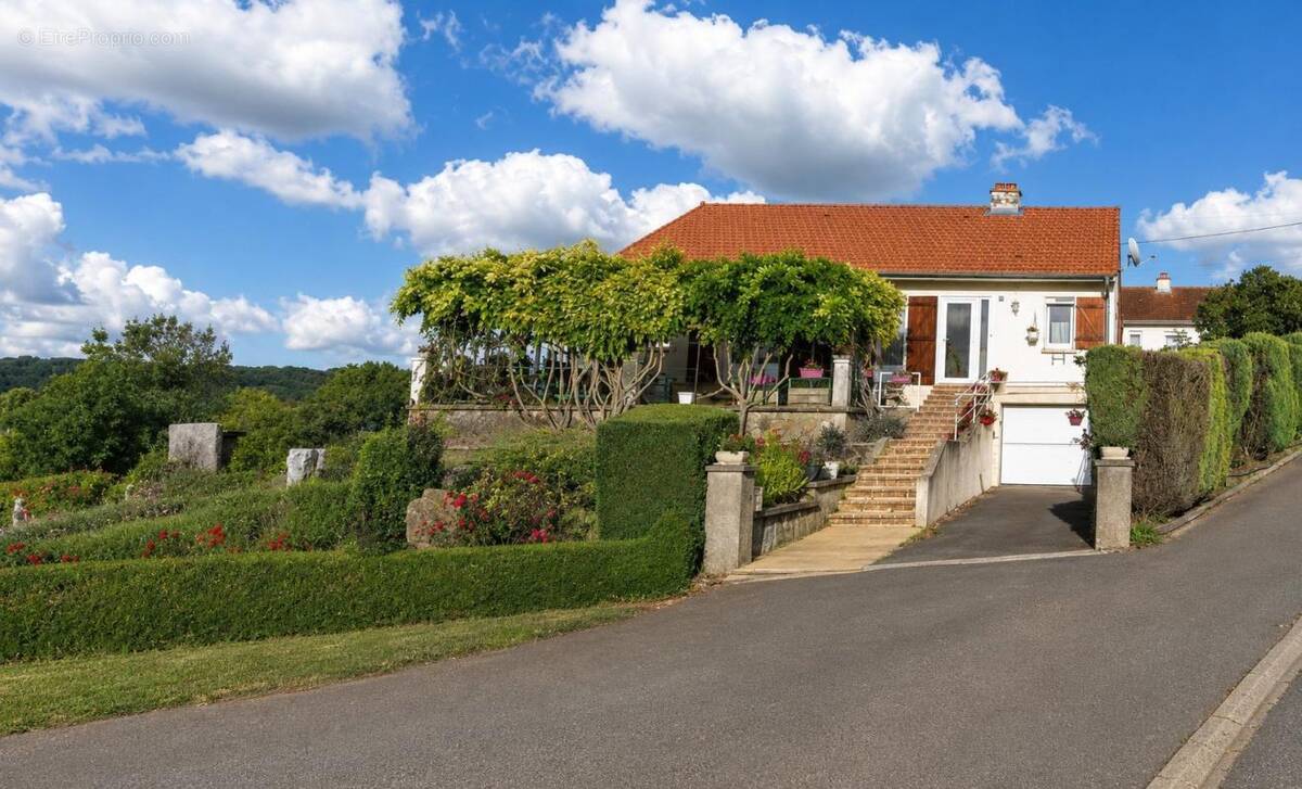 Maison à PIERREPONT