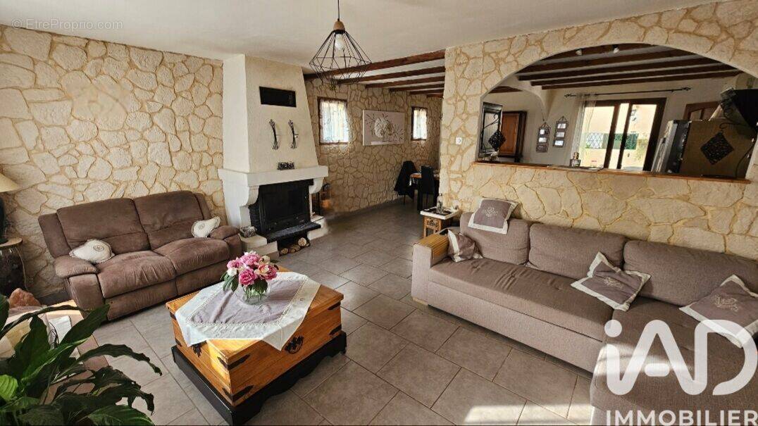 Photo 1 - Maison à FREJUS