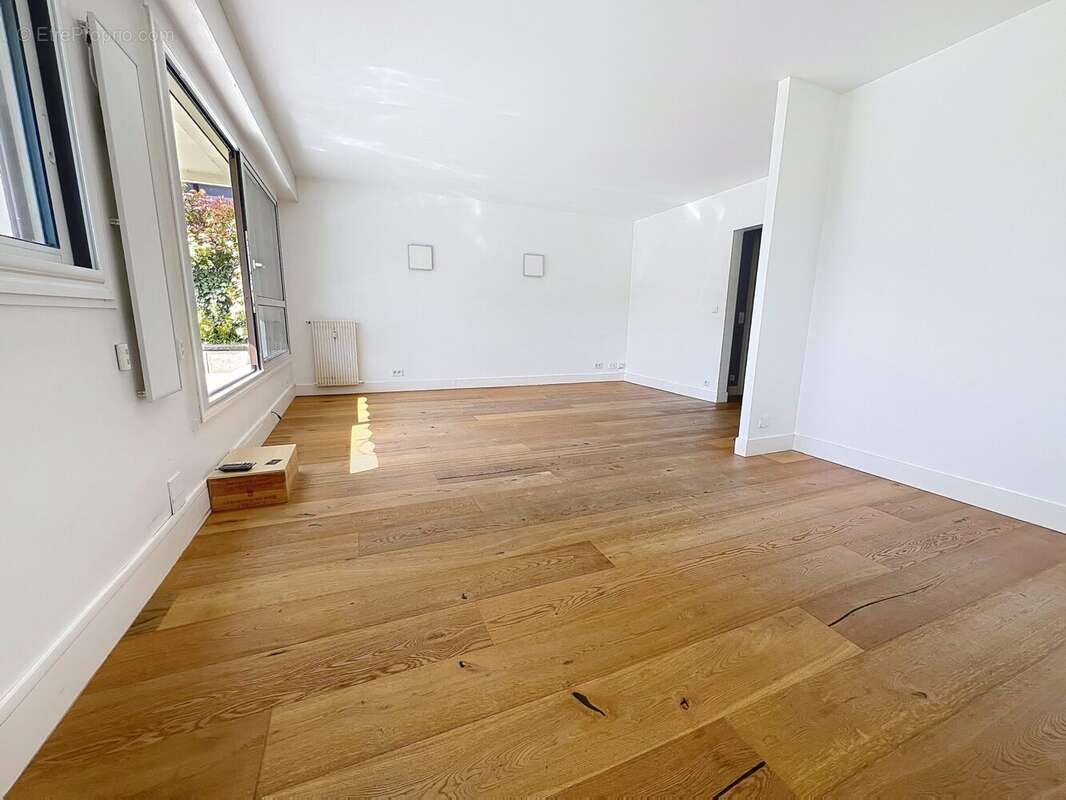 Appartement à GARCHES
