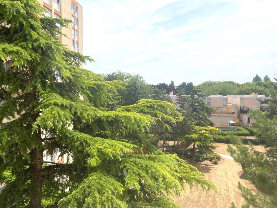 Appartement à EPINAY-SUR-SEINE