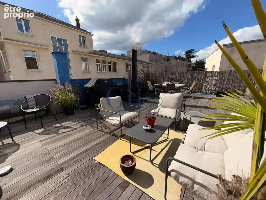 Rare a la vente -  rooftop privatif de 73m2 en hyper centre ville - possibilite de le creer en  duplex de 90m2 - photo 2