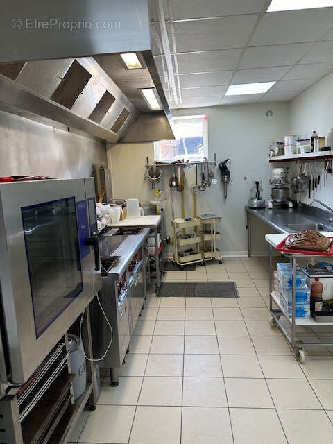 Commerce à SAINT-AMOUR