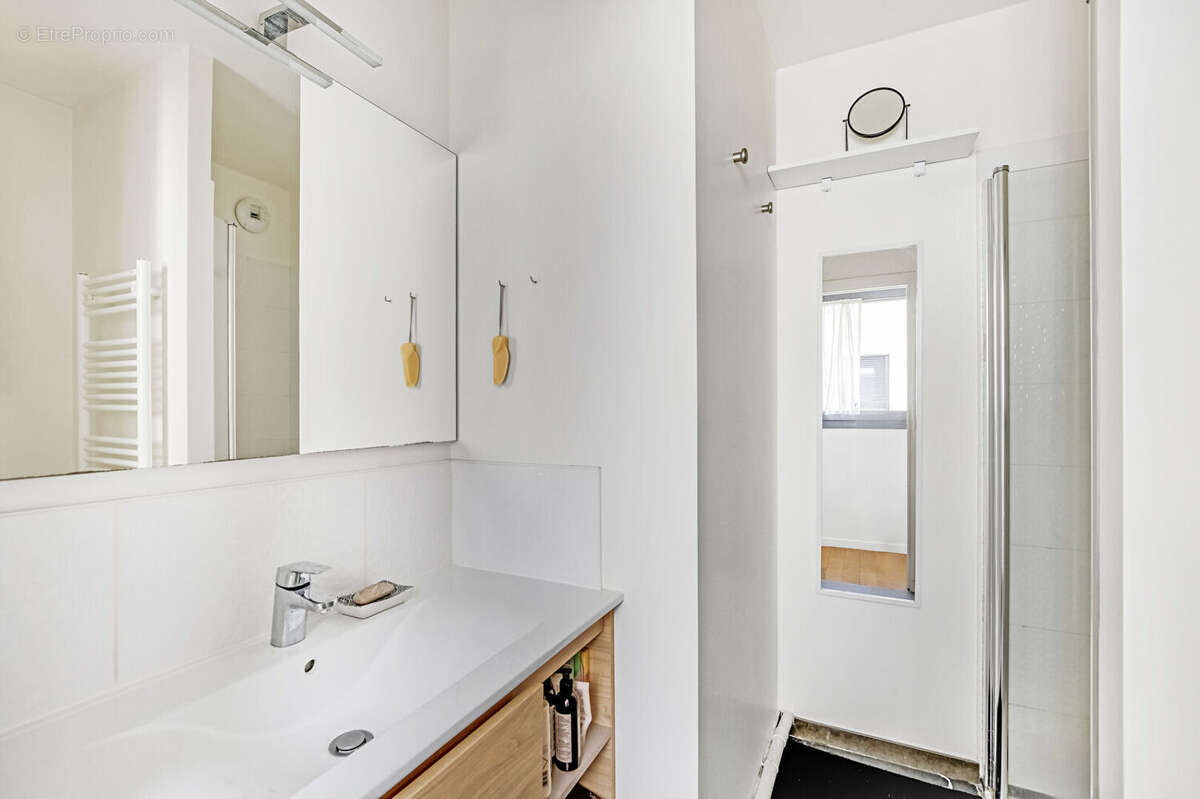 Appartement à PARIS-19E