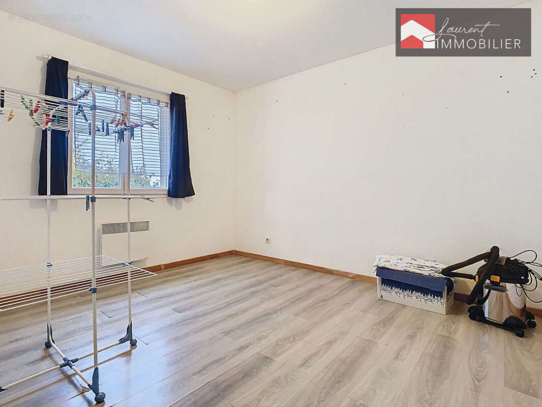 Maison à PONT-DE-VAUX