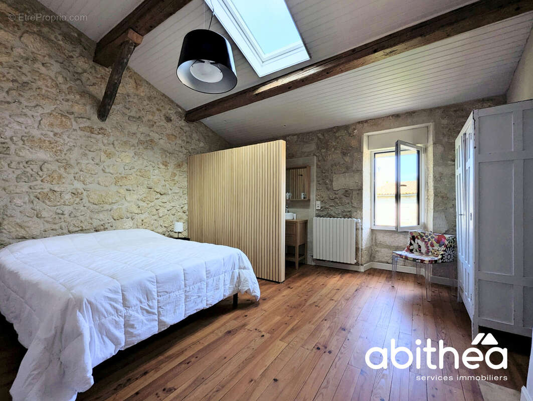 Maison à SAINT-MICHEL-DE-FRONSAC