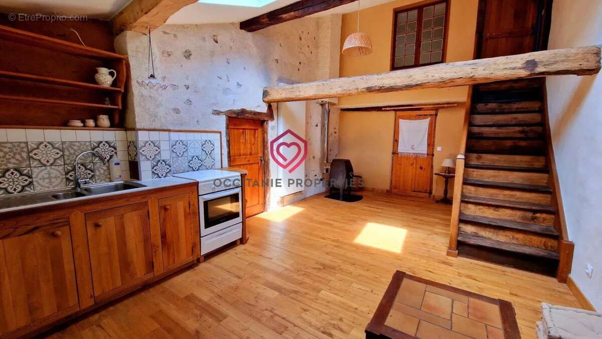 Maison à LE MAS-D'AZIL