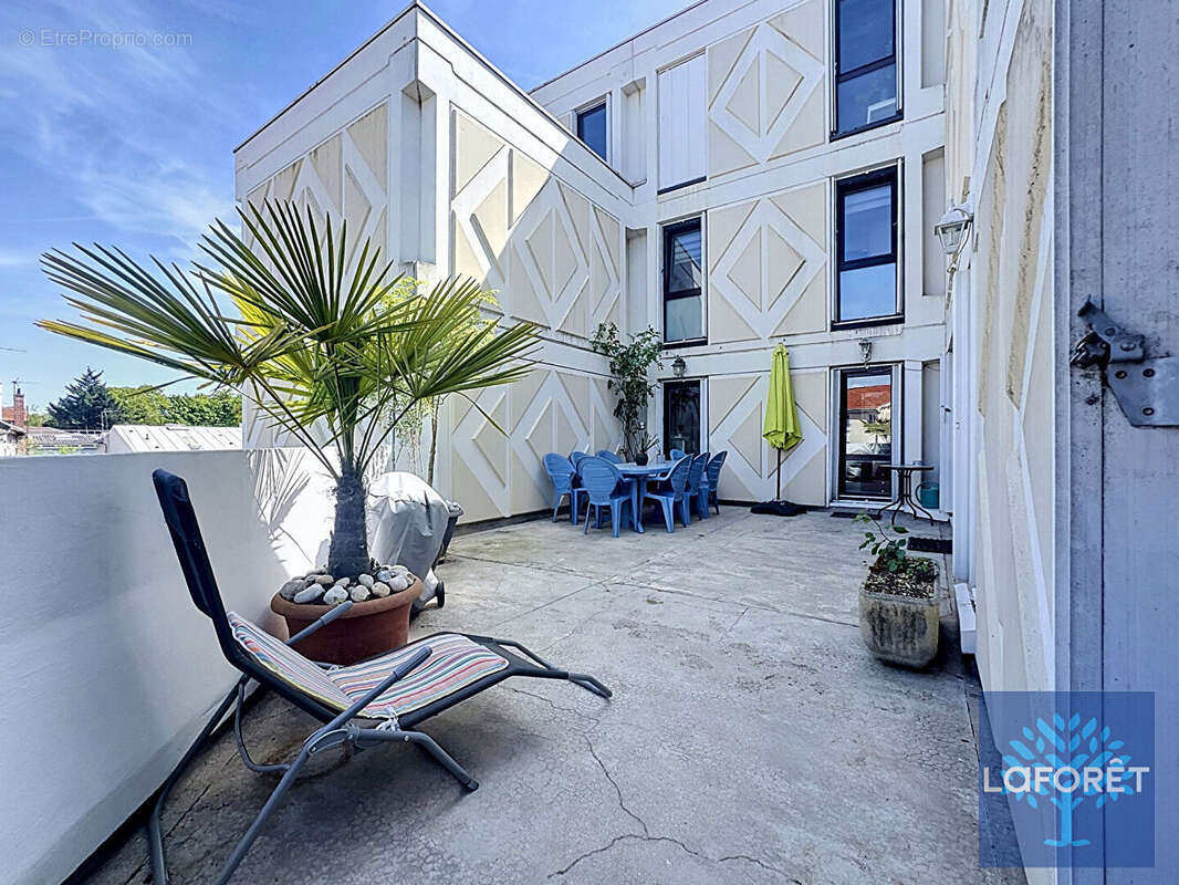 Appartement à NEUILLY-SUR-MARNE