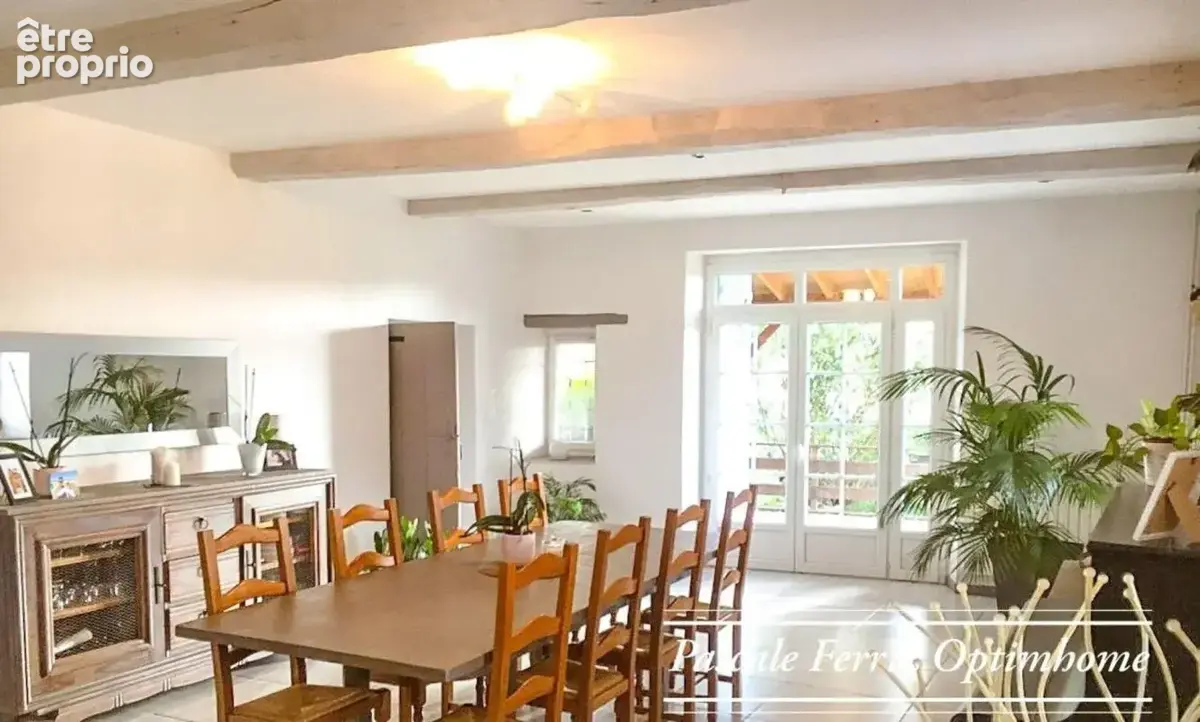 FRANCON - MAISON T8 - 5 chambres - 247 m² sur terrain 5893m² avec Piscine et Jacuzzi - photo 6